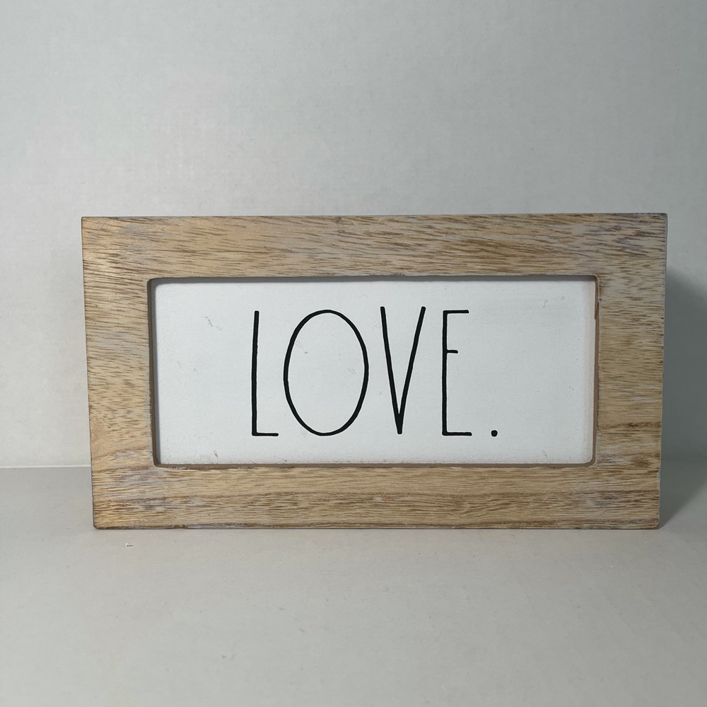 Rae Dunn “Love” sign